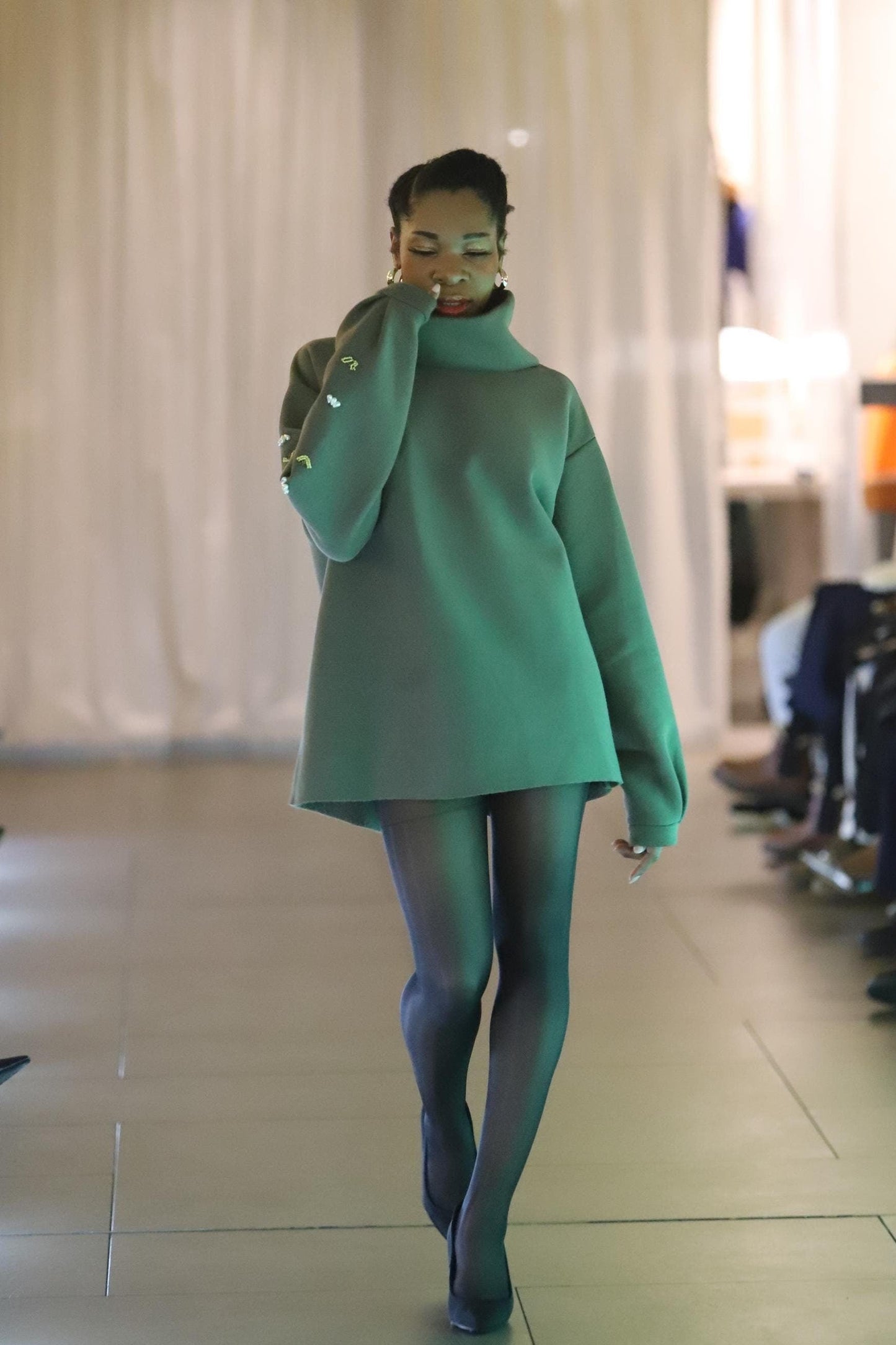 Robe Pull Ania fait main en France. Pièce unique