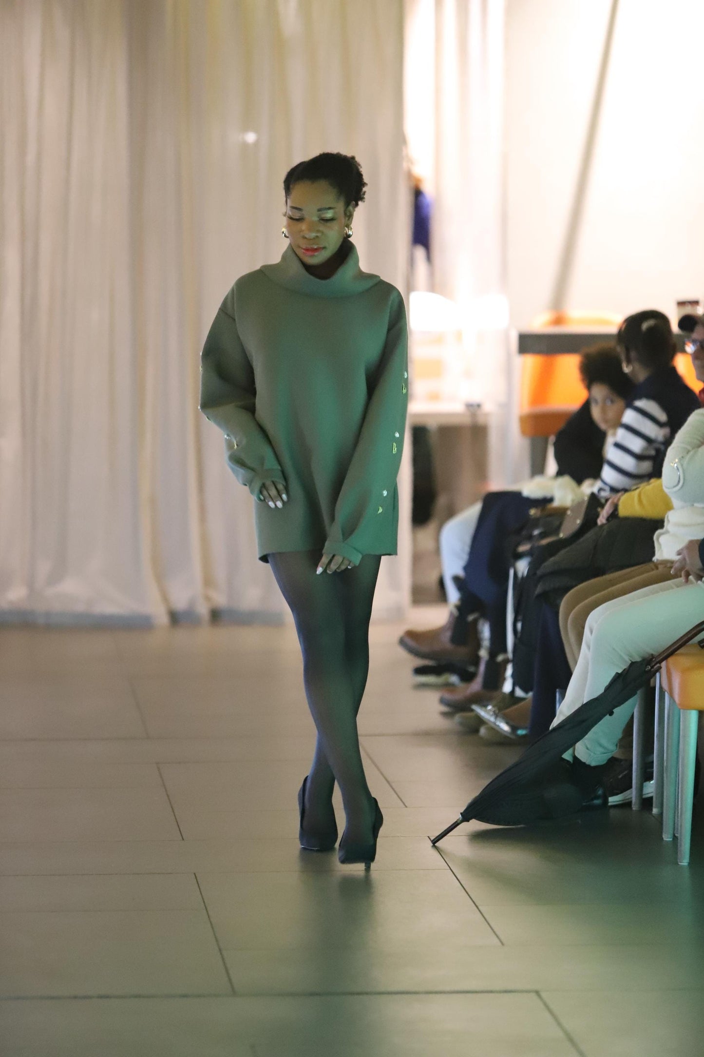 Robe Pull Ania fait main en France. Pièce unique